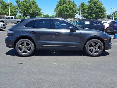 Used 2023 Porsche Macan AWD/4WD image 7