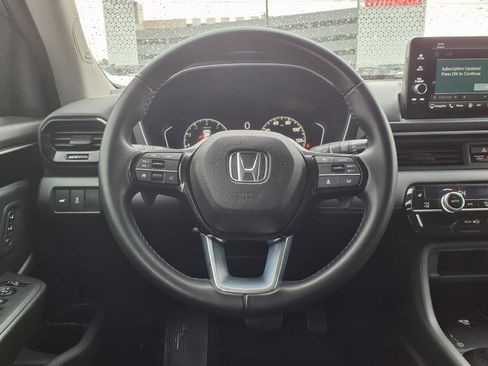Used 2023 Honda Pilot Touring image 13