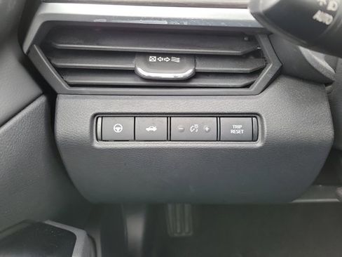 Certified 2023 Nissan Altima 2.5 SV w/ SV Premium Package image 10