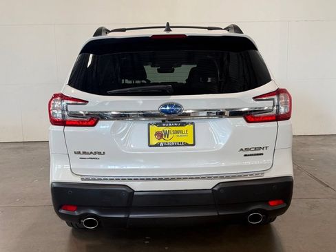Used 2023 Subaru Ascent Limited w/ Technology Package AWD/4WD image 5