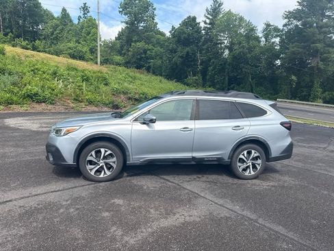 Used 2020 Subaru Outback Limited AWD/4WD image 6