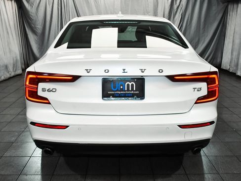 Used 2020 Volvo S60 T5 Momentum w/ Protection Package Premier image 5