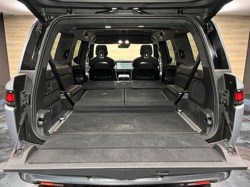 Used 2024 Rivian R1S Adventure image 17