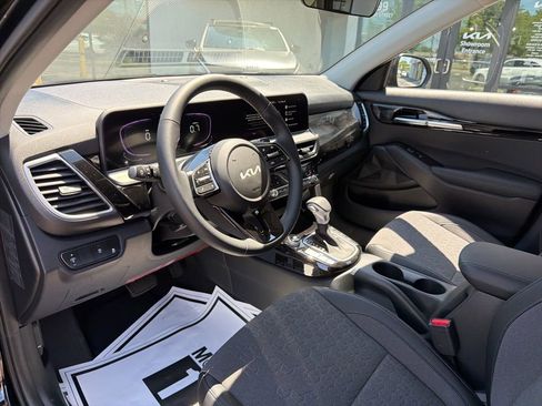 New 2026 Kia Seltos S AWD/4WD image 28