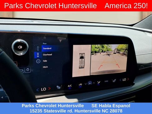 New 2026 Chevrolet Traverse LT w/ Driver Confidence Package FWD image 5