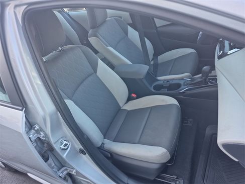 Used 2023 Toyota Corolla LE image 17