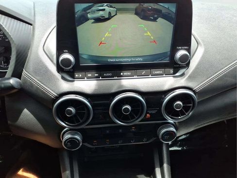 Used 2024 Nissan Sentra SV FWD image 15