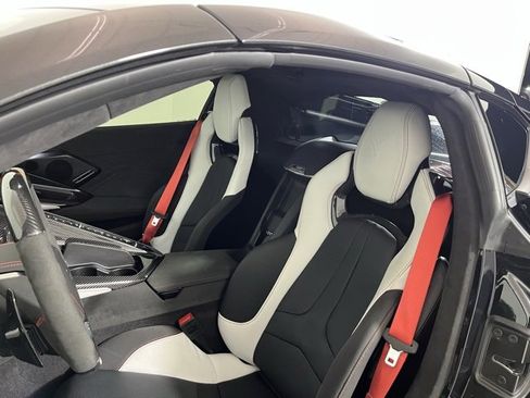 Used 2023 Chevrolet Corvette Z06 w/ Z07 Performance Package image 13