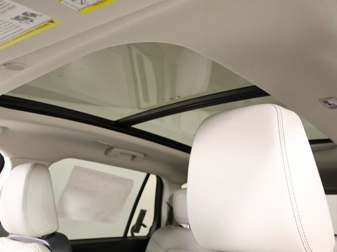 New 2026 Lincoln Aviator Premiere image 16