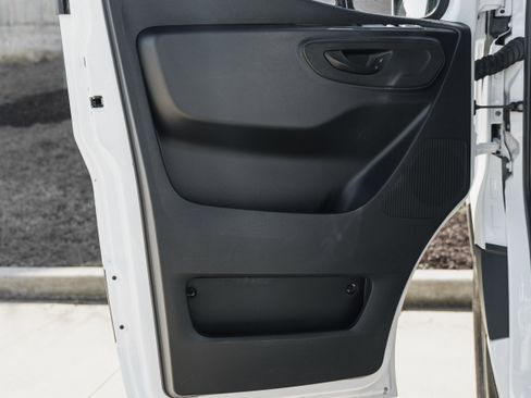 Used 2020 Mercedes-Benz Sprinter 2500 image 20