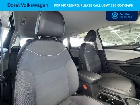 Certified 2024 Volkswagen Taos SE FWD image 27