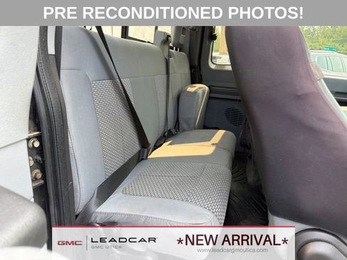 Used 2015 Ford F250 XLT w/ XLT Premium Package AWD/4WD image 12