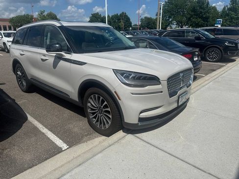 Used 2022 Lincoln Aviator AWD w/ Premium Package image 1