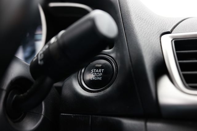Used 2017 MAZDA MAZDA3 Touring FWD image 33