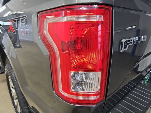 Used 2015 Ford F150 XLT w/ Equipment Group 301A Mid image 39