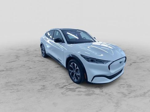 Used 2021 Ford Mustang Mach-E Premium image 3