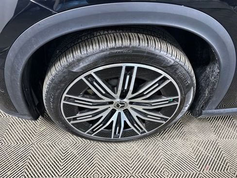 Used 2023 Mercedes-Benz EQE 350+ 4MATIC SUV w/ Pinnacle Trim Package image 10