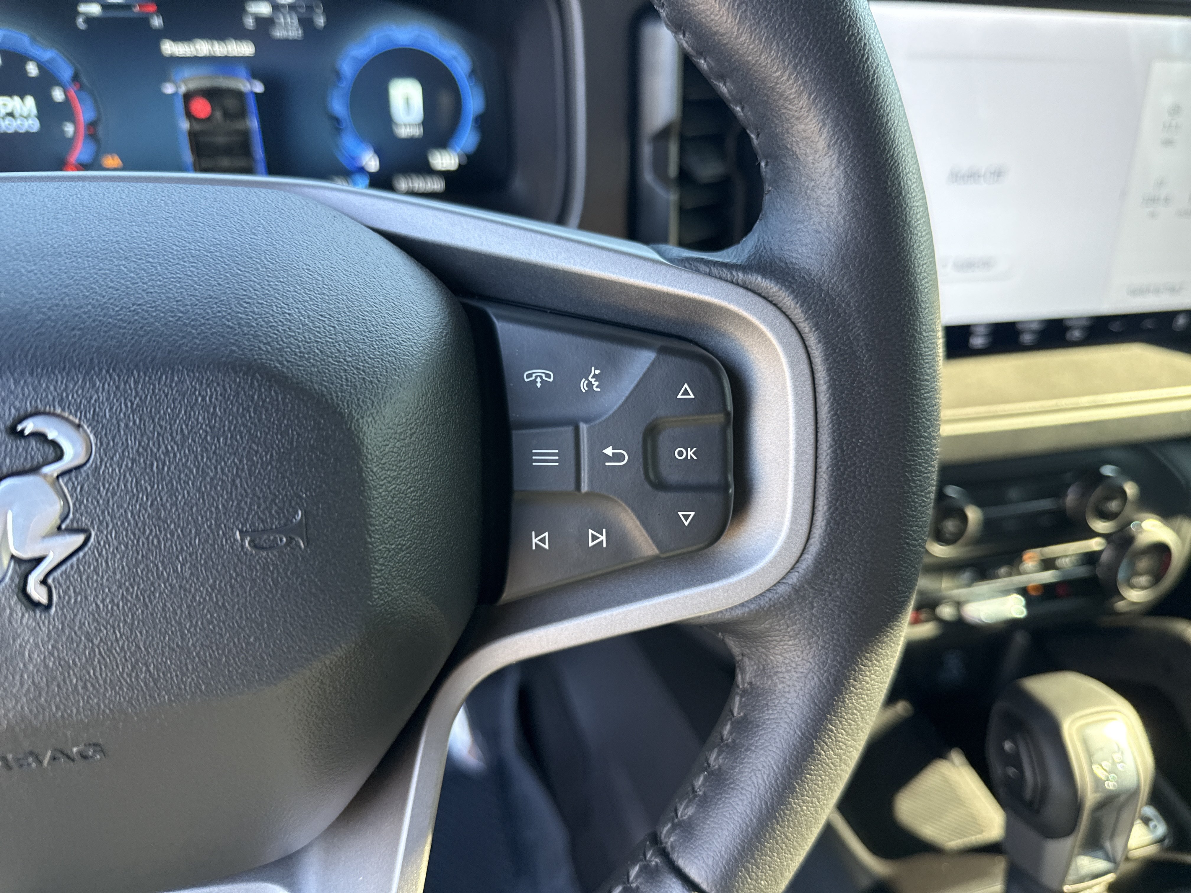 Used 2025 Ford Bronco Badlands AWD/4WD image 23