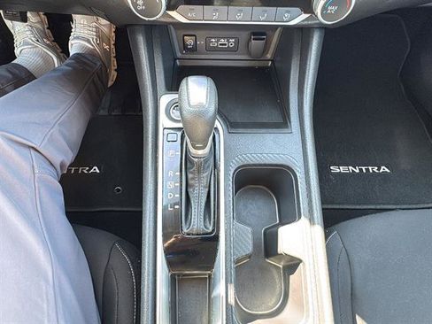 Used 2025 Nissan Sentra SV image 24