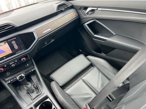 Used 2021 Audi Q3 2.0T Premium Plus w/ Premium Plus Package image 11