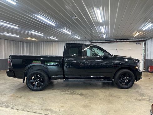 Used 2018 RAM 1500 Express w/ Black Ram 1500 Express Group AWD/4WD image 2