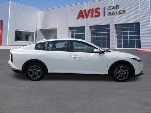 Used 2025 Kia K4 FWD image 7