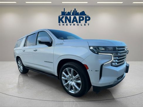Used 2021 Chevrolet Suburban High Country image 7