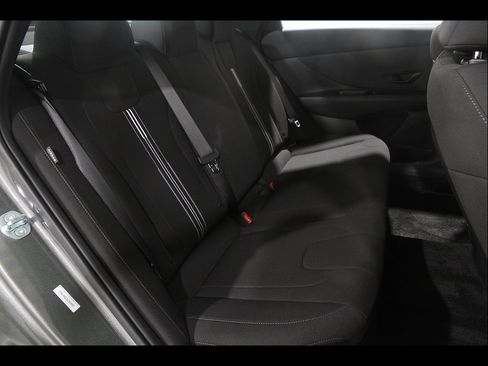 Certified 2025 Hyundai Elantra Sport FWD image 16