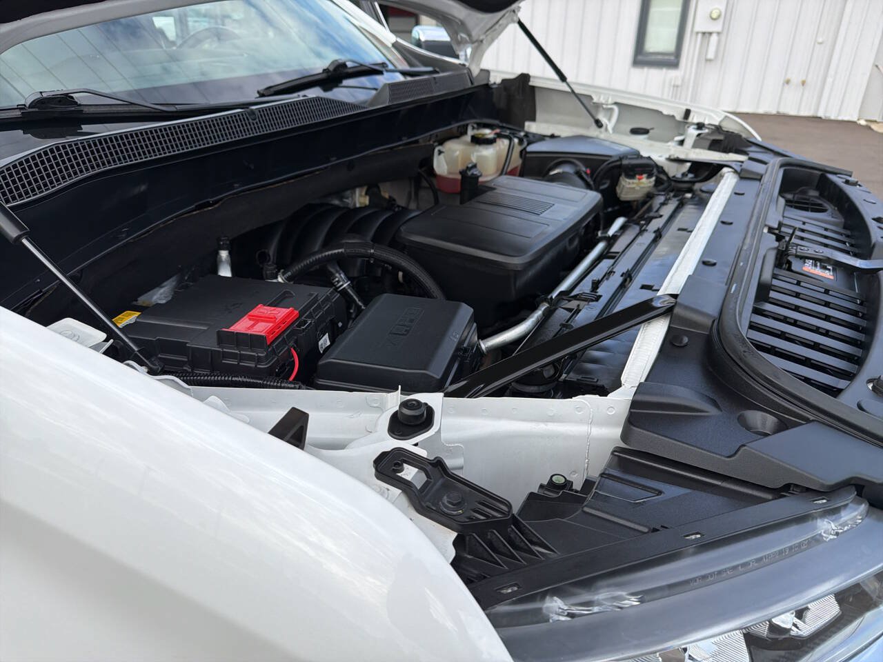 Used 2019 Chevrolet Silverado 1500 LTZ AWD/4WD image 34
