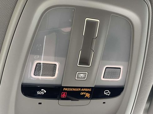 New 2026 Volvo XC60 B5 Ultra w/ Protection Package Premier image 20