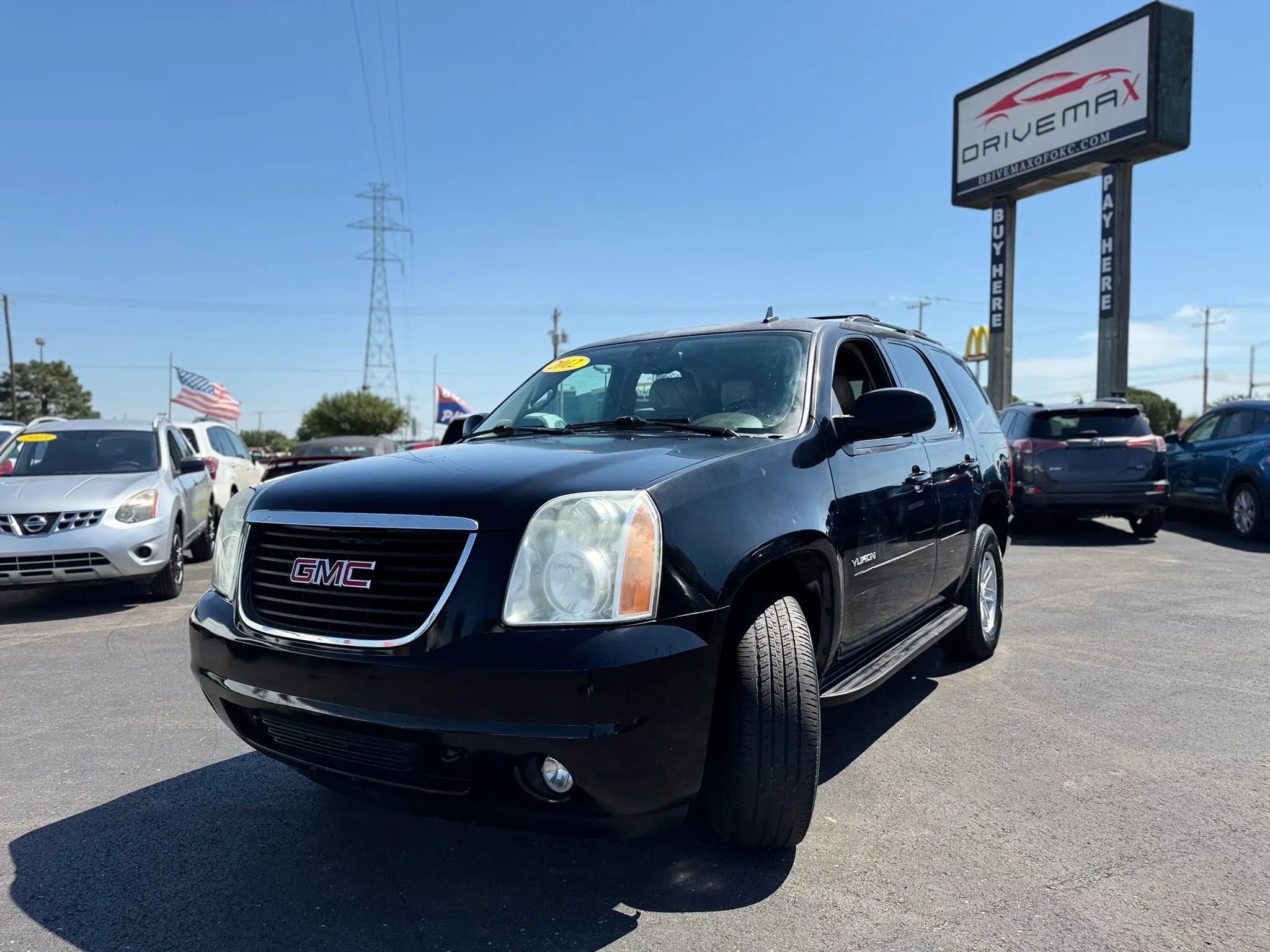 Used 2012 GMC Yukon SLT w/ SLT-2 Equipment Package AWD/4WD image 12