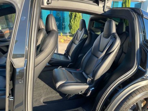 Used 2020 Tesla Model X Long Range image 15