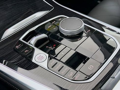 New 2026 BMW X5 xDrive40i w/ M Sport Package image 17