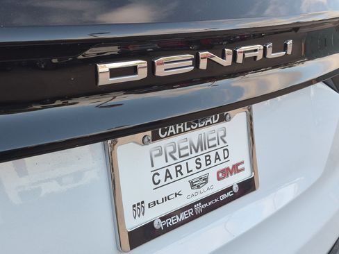 New 2026 GMC Acadia Denali w/ Super Cruise Package FWD image 33