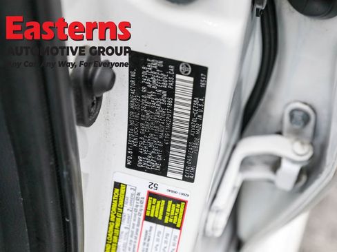 Used 2023 Toyota Camry SE image 30