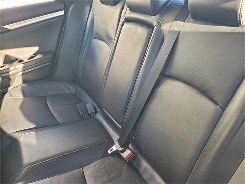 Used 2020 Honda Civic Touring image 15
