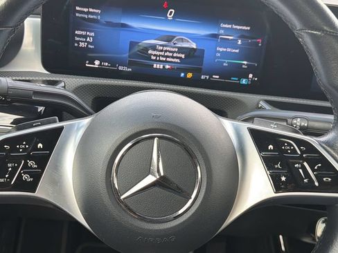 Used 2025 Mercedes-Benz CLA 250 image 28
