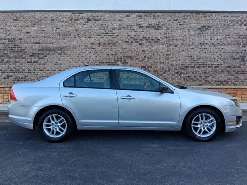 Used 2010 Ford Fusion S FWD image 6