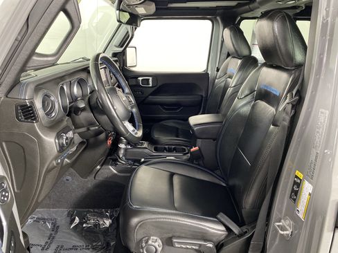 Used 2021 Jeep Wrangler Unlimited Rubicon 4xe w/ Cold Weather Group image 18