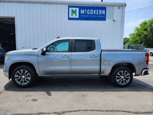 Used 2024 Chevrolet Silverado 1500 LT AWD/4WD image 2