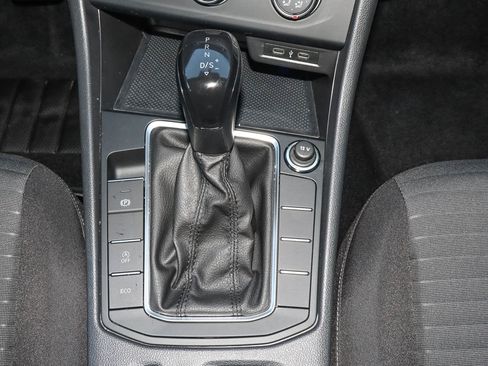 Used 2022 Volkswagen Jetta S FWD image 21