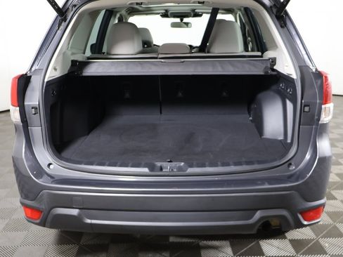 Used 2023 Subaru Forester Premium image 15