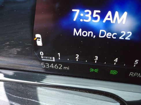 Certified 2022 Cadillac Escalade Sport image 14