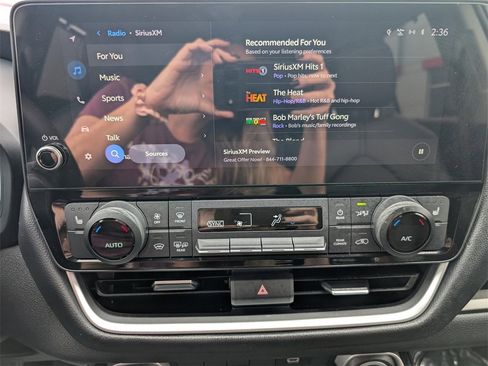 Used 2024 Toyota Grand Highlander XLE image 13