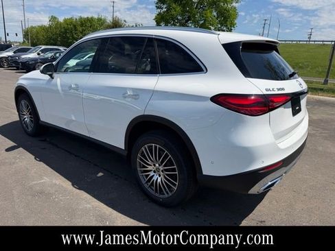New 2026 Mercedes-Benz GLC 300 4MATIC image 9