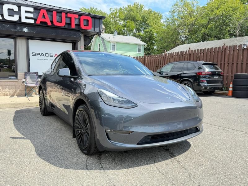 Used 2023 Tesla Model Y Long Range AWD/4WD image 4