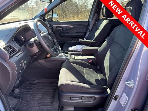 Used 2022 Honda Pilot Sport image 11