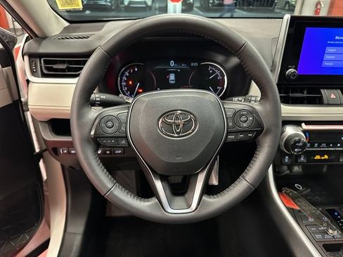 Certified 2025 Toyota RAV4 XLE w/ Convenience Package AWD/4WD image 18