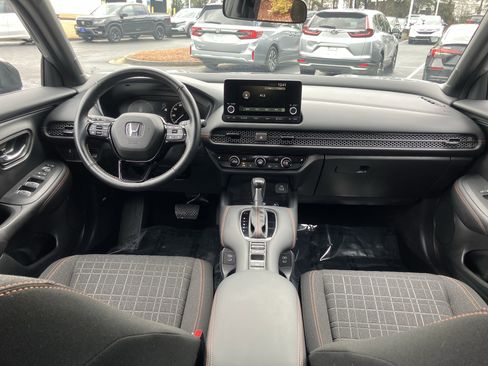 Used 2025 Honda HR-V Sport image 31