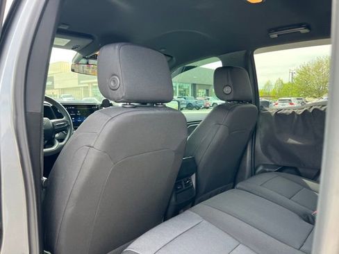 Used 2025 Chevrolet Colorado Trail Boss AWD/4WD image 9